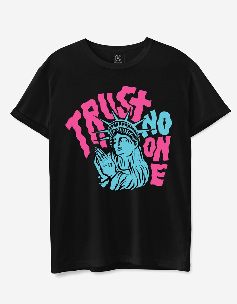Trust No One Design T-shirt - Black